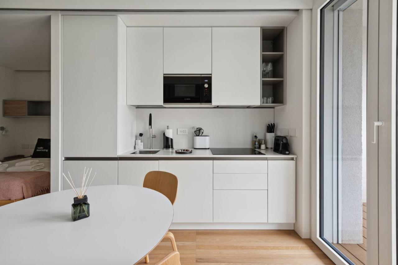 Limehome Milan Via Stresa Bagian luar foto