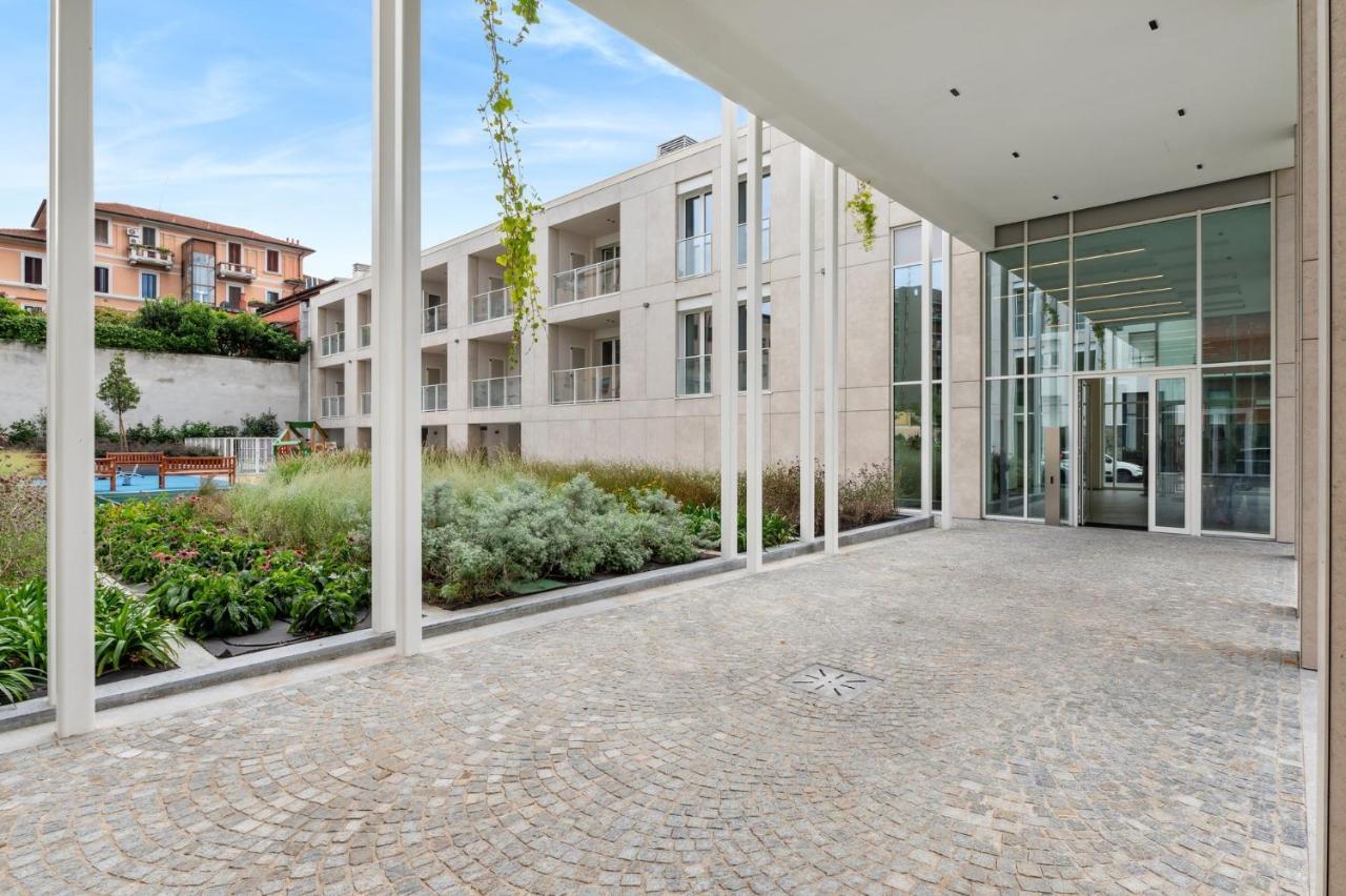 Limehome Milan Via Stresa Bagian luar foto