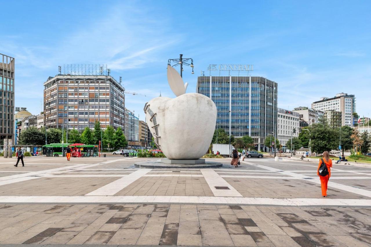 Limehome Milan Via Stresa Bagian luar foto